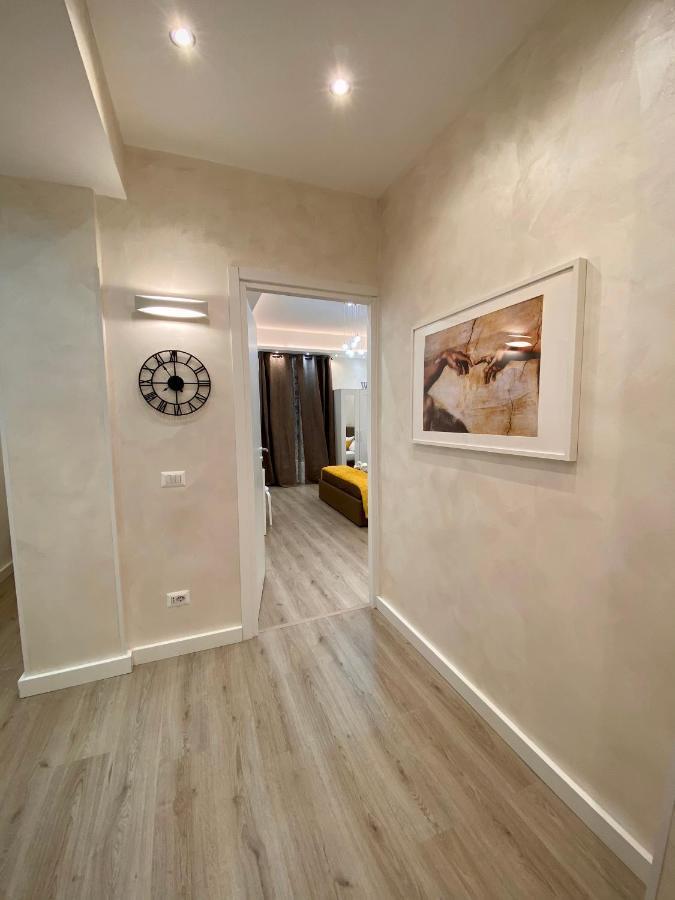 Lägenhet Close To The Coloseum, 2 Minutes Walk From Metro A