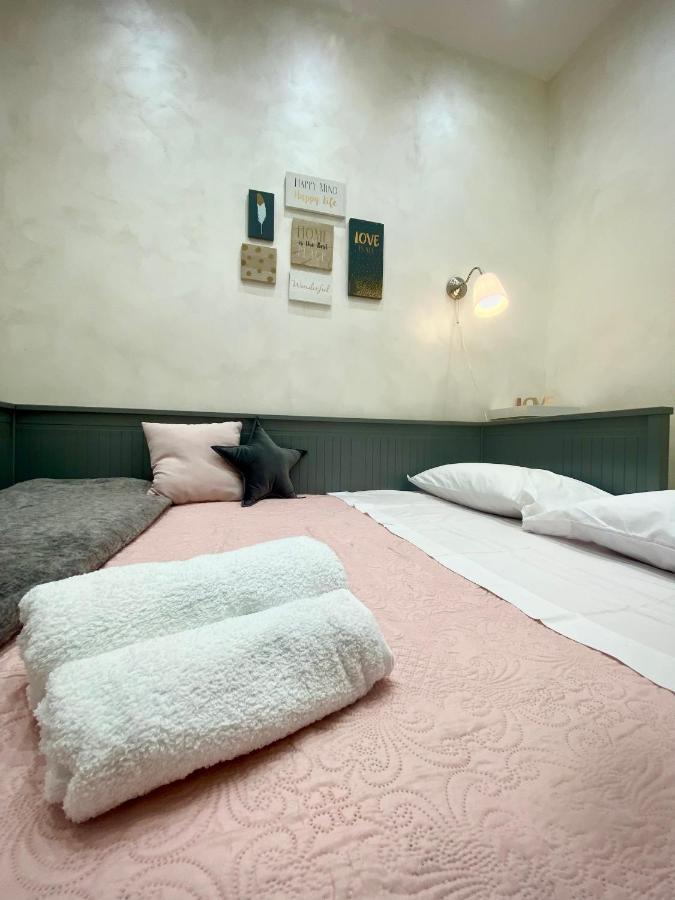 Lägenhet Close To The Coloseum, 2 Minutes Walk From Metro A