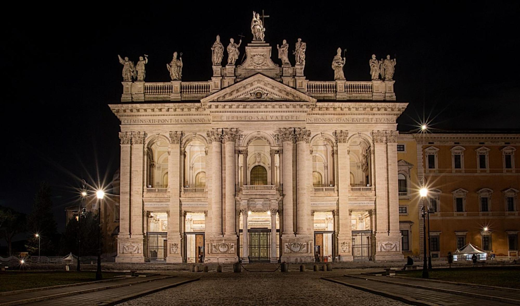 Close To The Coloseum, 2 Minutes Walk From Metro A Lägenhet